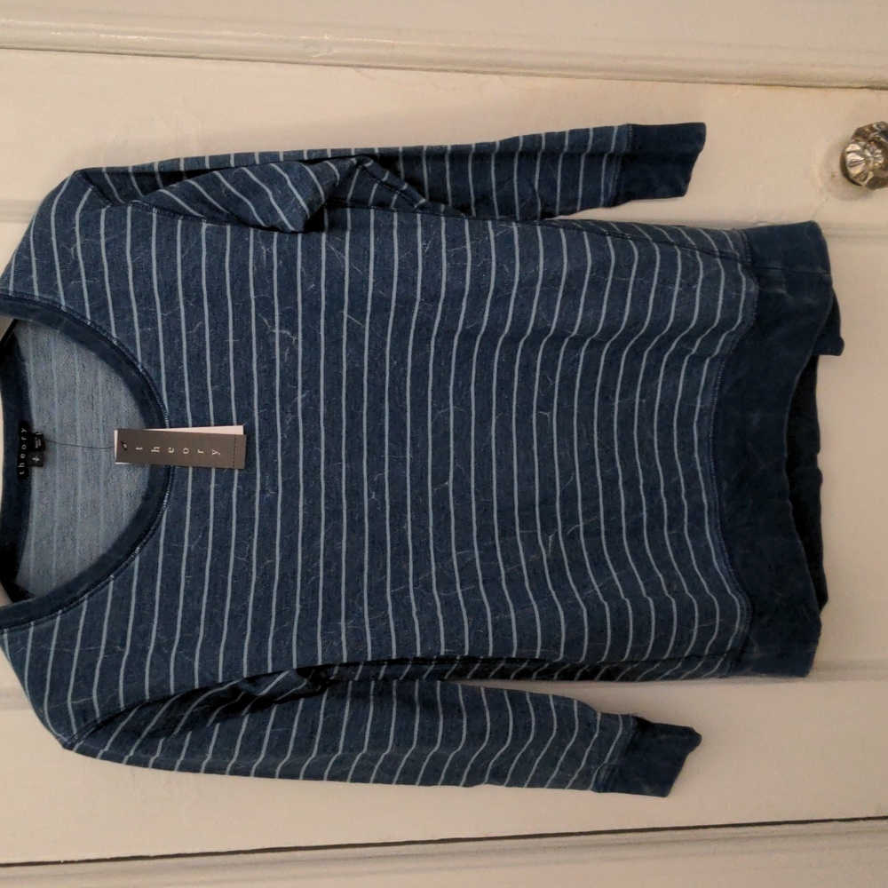 NWT Theory Navy & Light Blue Knit Top, Tee, Distressed, S. Casual, Comfortable